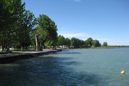 Castelnuovo Seepromenade