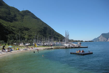 Malcesine neuen Hafen fraglia vela