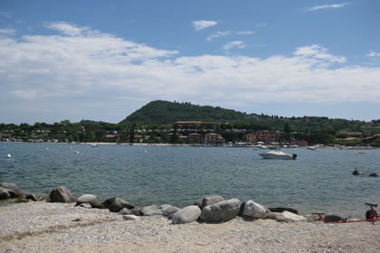 Manerba Panoramablick auf den Rocca