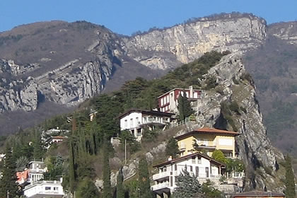 Torbole Hgel mit Villen