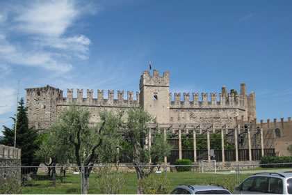 Torri del Benaco Südseite der Scaliger Burg