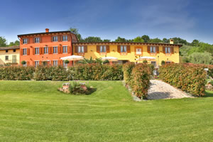 Bed and Breakfast La Zerla in Bardolino Gardasee Bed and Breakfast La Zerla in Bardolino Gardasee